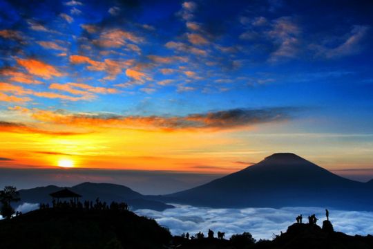 Sunrise Bukit Sikunir