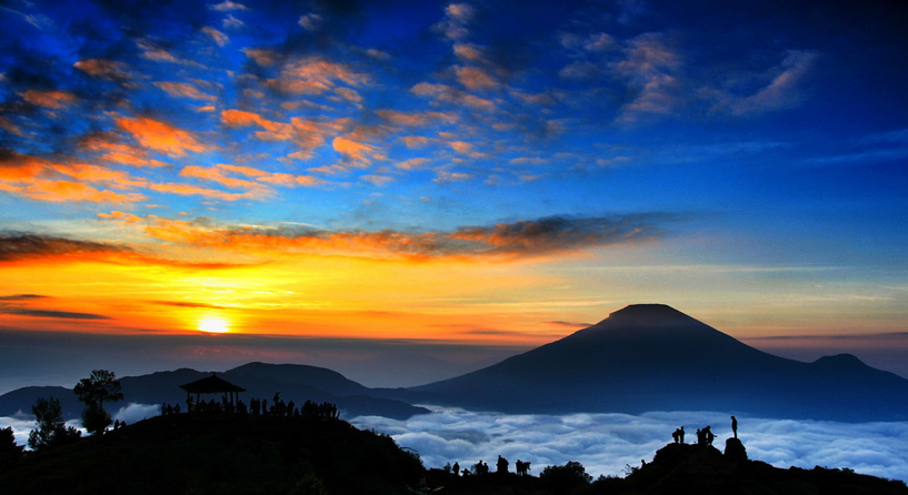 Paket Wisata GOLDEN SUNRISE DIENG PLATEAU